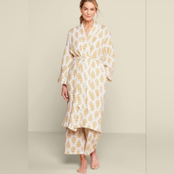 Soft Surroundibgs Amaria Nights Robe - Picture 1 of 4